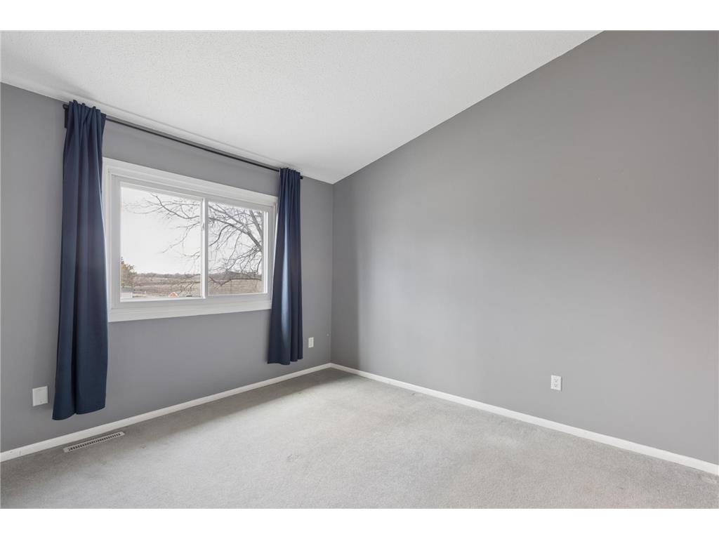 8718 Glasgow Lane Saint Bonifacius MN 55375 7041300 image8
