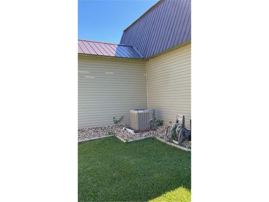 872 12th Street Windom MN 56101 7096841 image29