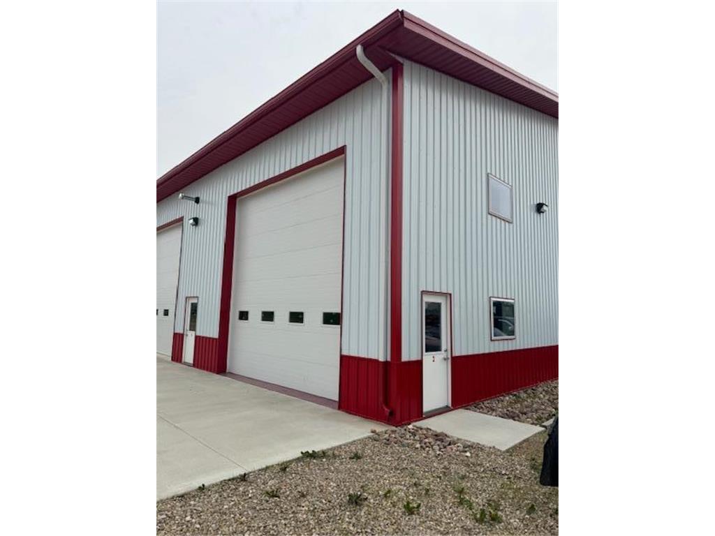 872 State Highway 15 #23456 Fairmont MN 56031 6737180 image3