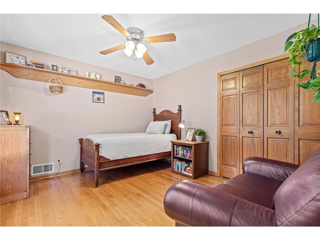 872 Westview Drive Shoreview MN 55126 7073672 image26