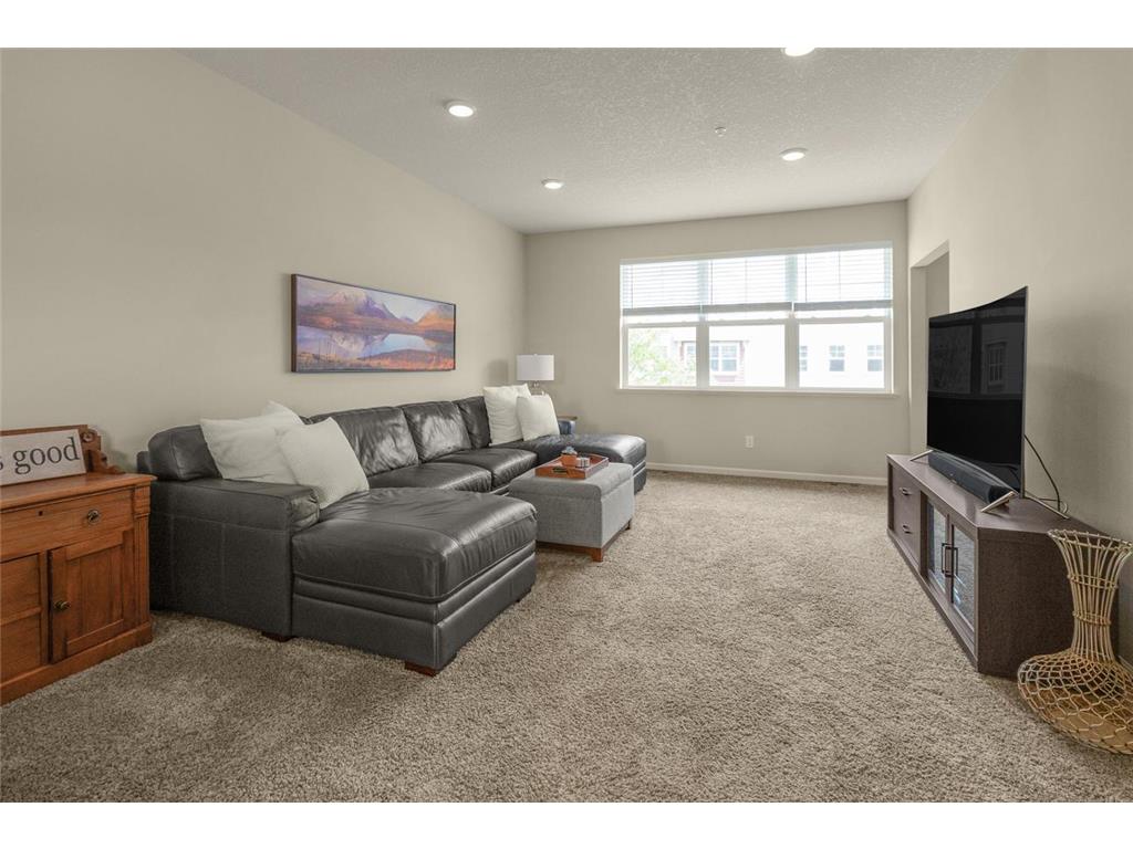 8720 Granite Circle Woodbury MN 55129 7012334 image12