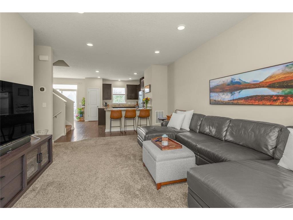 8720 Granite Circle Woodbury MN 55129 7012334 image3