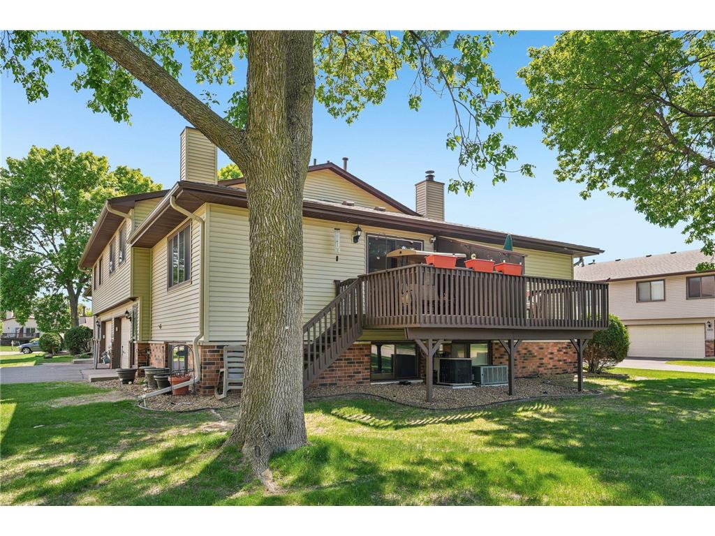 8720 N Maplebrook Circle Brooklyn Park MN 55445 7075701 image19