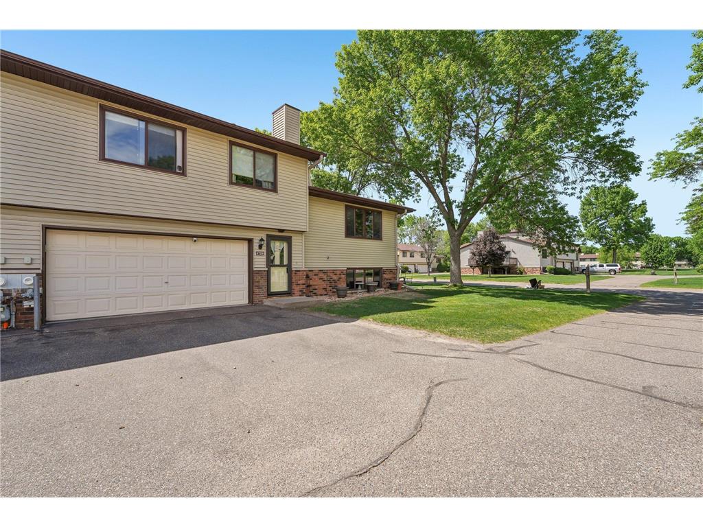 8720 N Maplebrook Circle Brooklyn Park MN 55445 7075701 image20