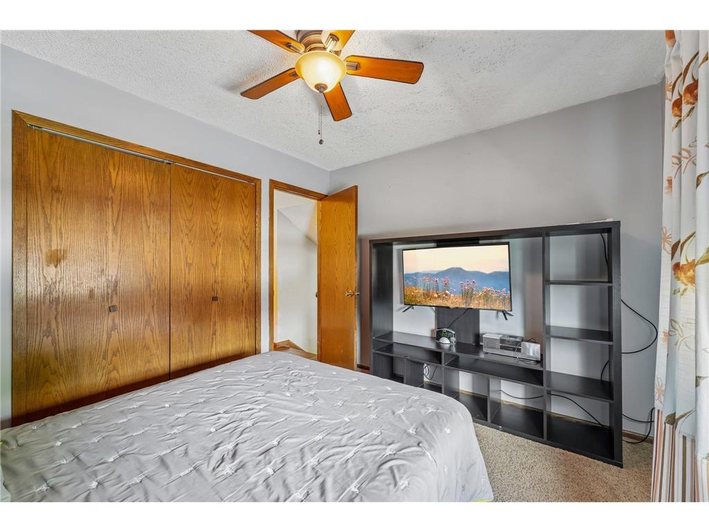 8720 N Maplebrook Circle Brooklyn Park MN 55445 7075701 image9