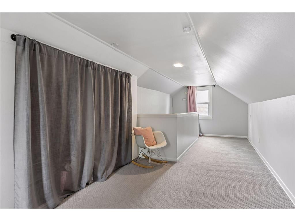 8721 Columbus Avenue S Bloomington MN 55420 7069583 image10