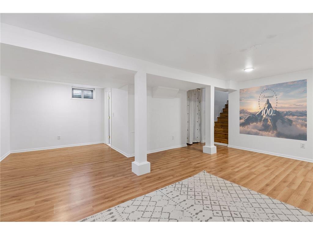 8721 Columbus Avenue S Bloomington MN 55420 7069583 image12