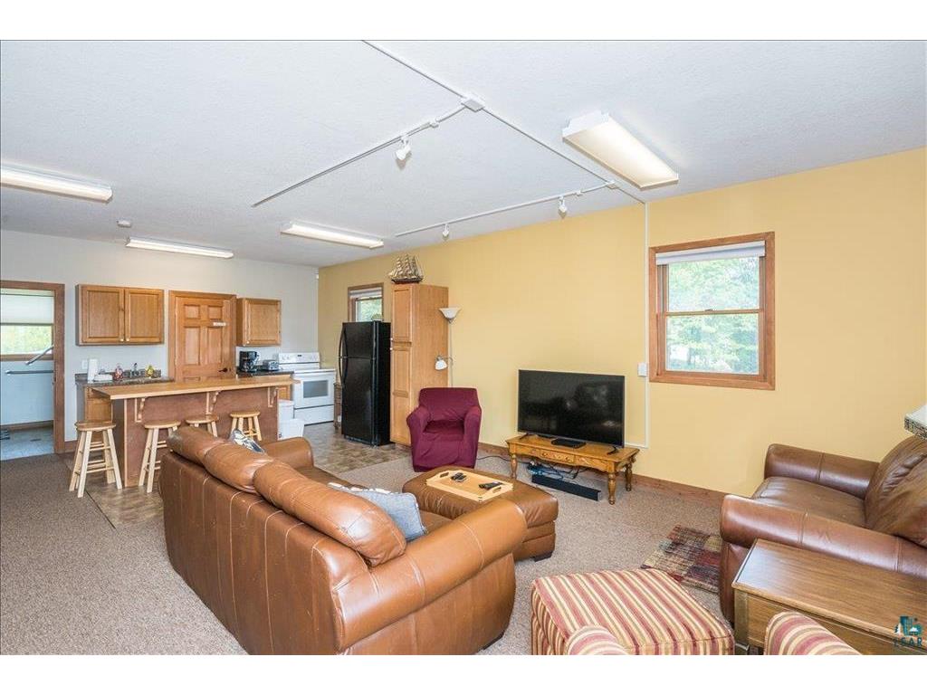 8721 W Skyline Parkway, Duluth, MN, 55810 MLS 6512319 Edina Realty