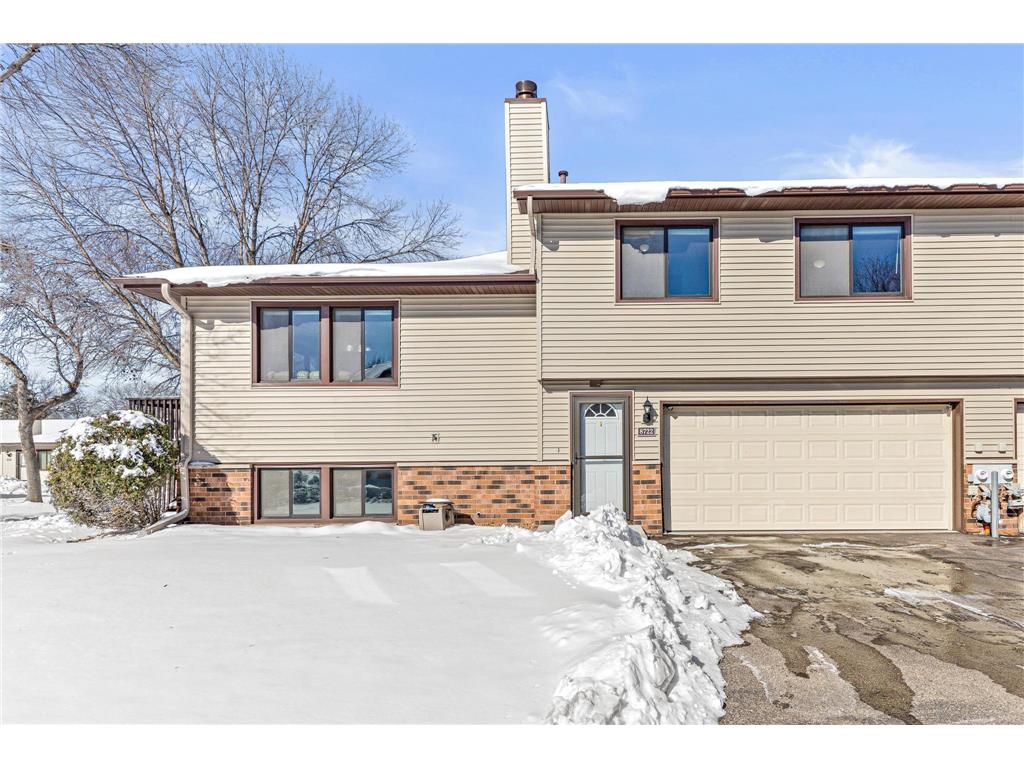 8722 N Maplebrook Circle Brooklyn Park MN 55445 6509759 image1