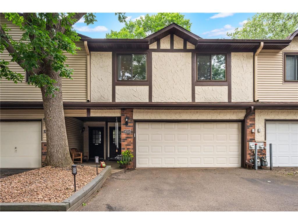8723 Maplebrook Parkway N Brooklyn Park MN 55445 7102975 image1