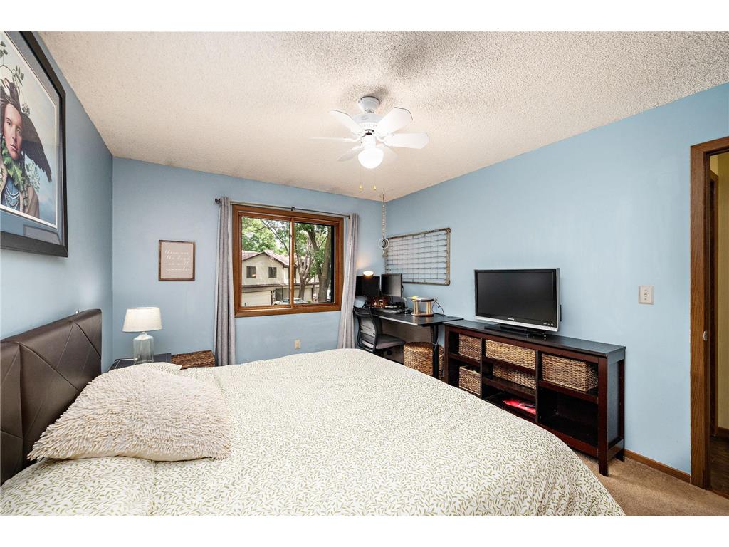 8723 Maplebrook Parkway N Brooklyn Park MN 55445 7102975 image15