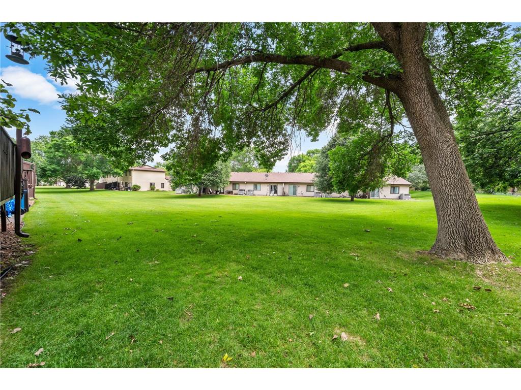8723 Maplebrook Parkway N Brooklyn Park MN 55445 7102975 image30