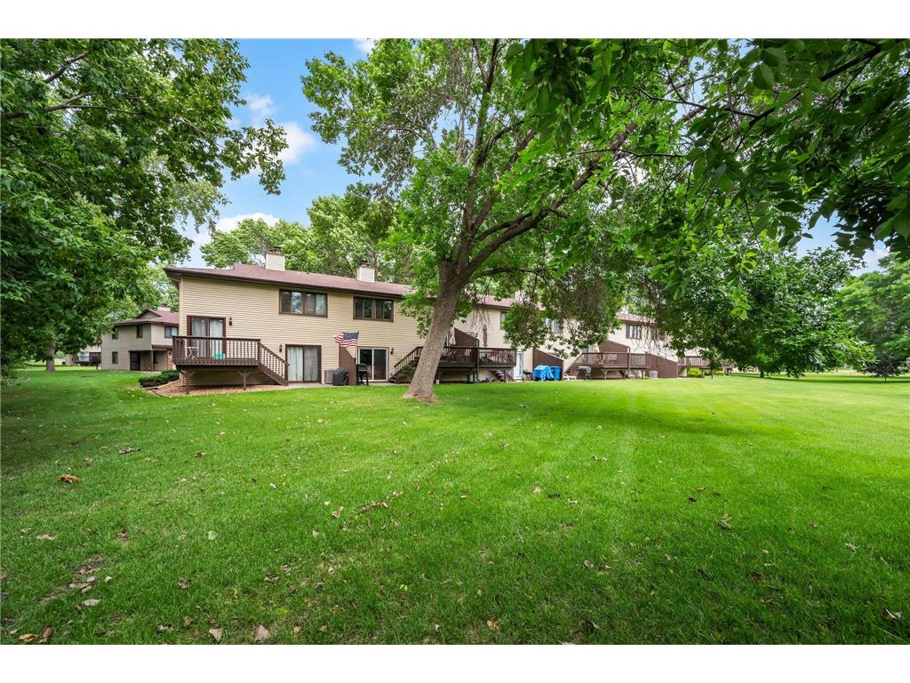 8723 Maplebrook Parkway N Brooklyn Park MN 55445 7102975 image32