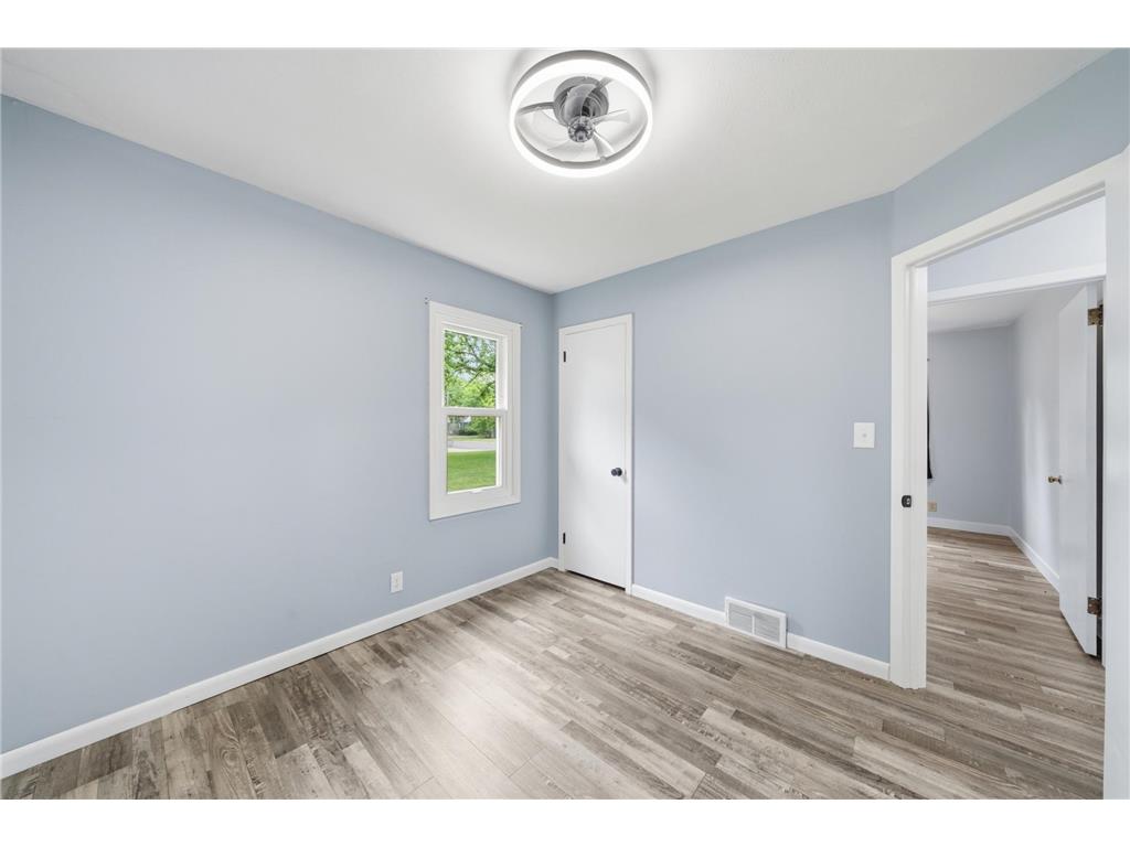 8724 1st Avenue S Bloomington MN 55420 7027115 image21