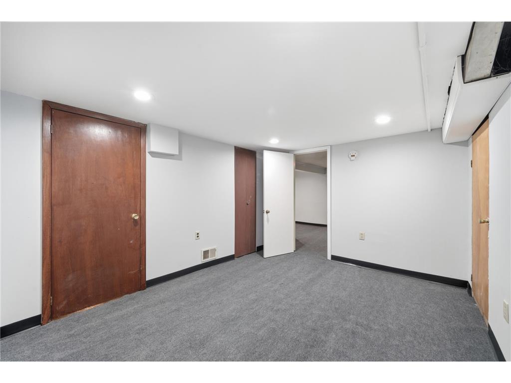 8724 1st Avenue S Bloomington MN 55420 7027115 image23