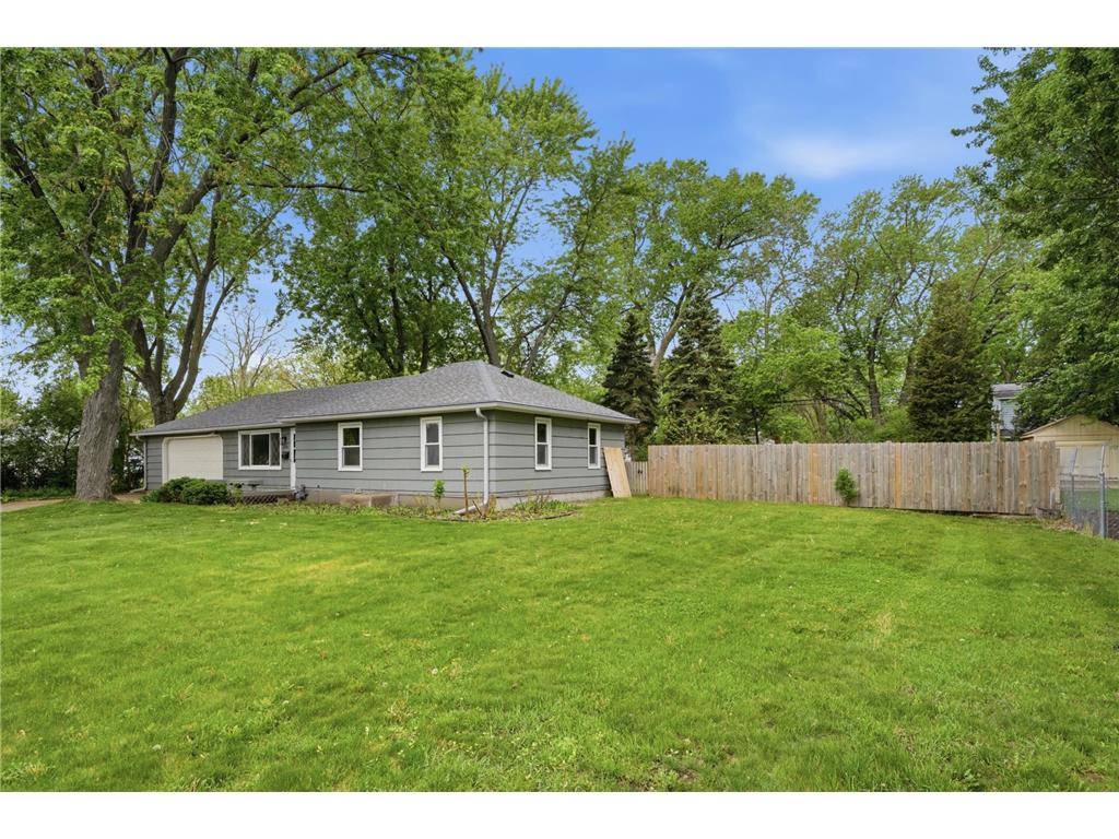 8724 1st Avenue S Bloomington MN 55420 7027115 image35