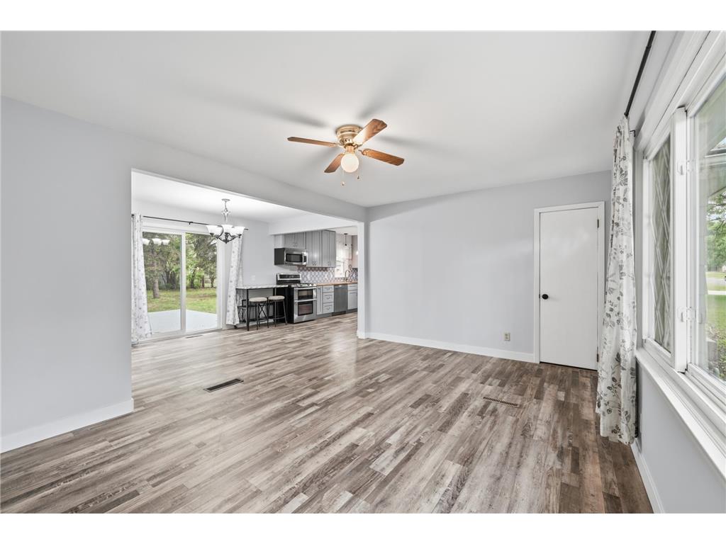 8724 1st Avenue S Bloomington MN 55420 7027115 image8