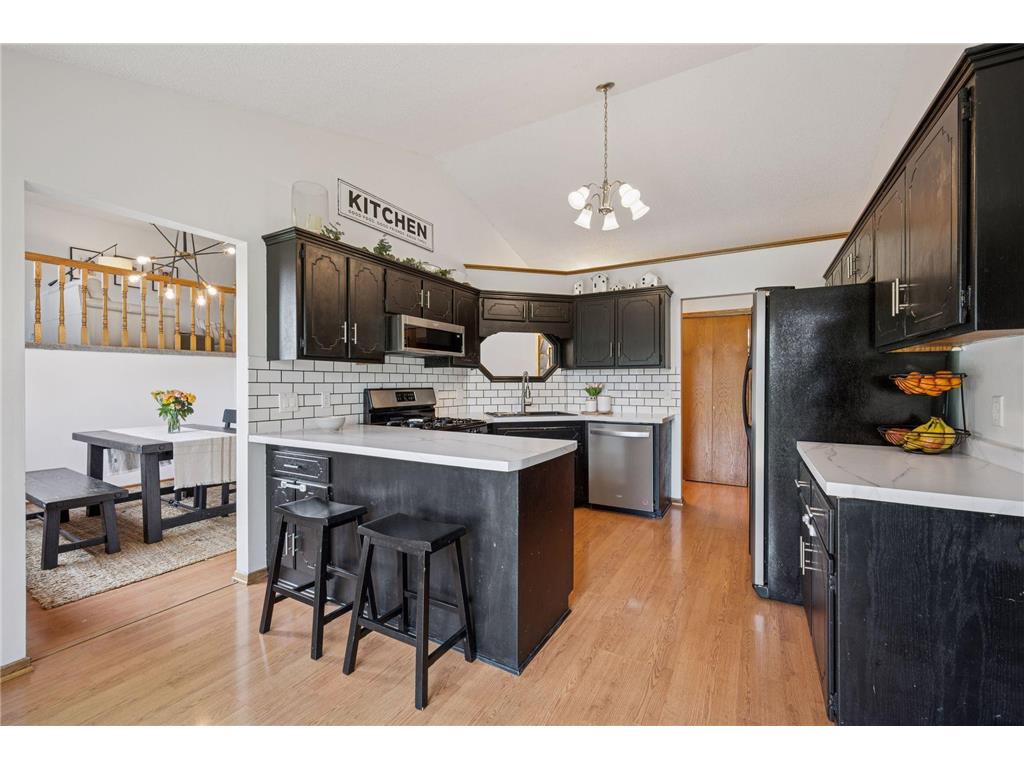 8724 Loch Lomond Boulevard Brooklyn Park MN 55443 7003250 image11