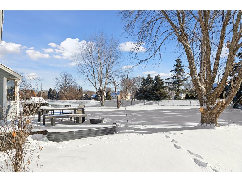 8724 Loch Lomond Boulevard Brooklyn Park MN 55443 7003250 image5