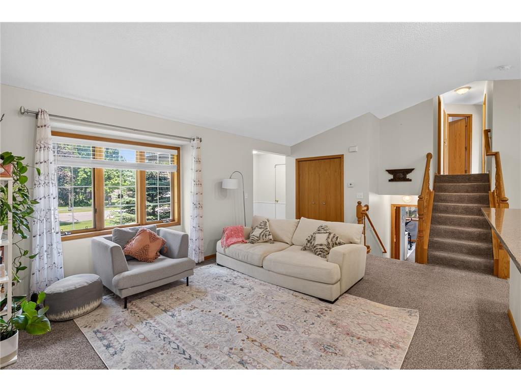 8725 Queens Gardens Brooklyn Park MN 55443 7097037 image2