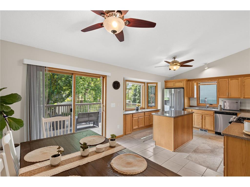 8725 Queens Gardens Brooklyn Park MN 55443 7097037 image4