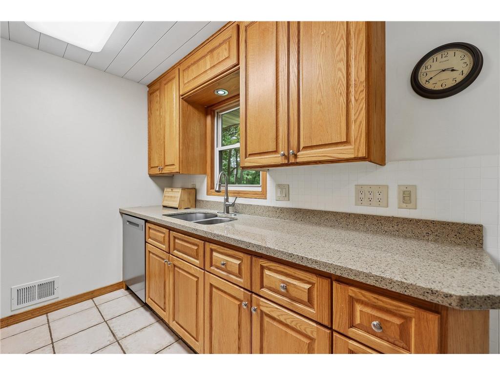 8727 Baltimore Street NE Blaine MN 55449 7089751 image10
