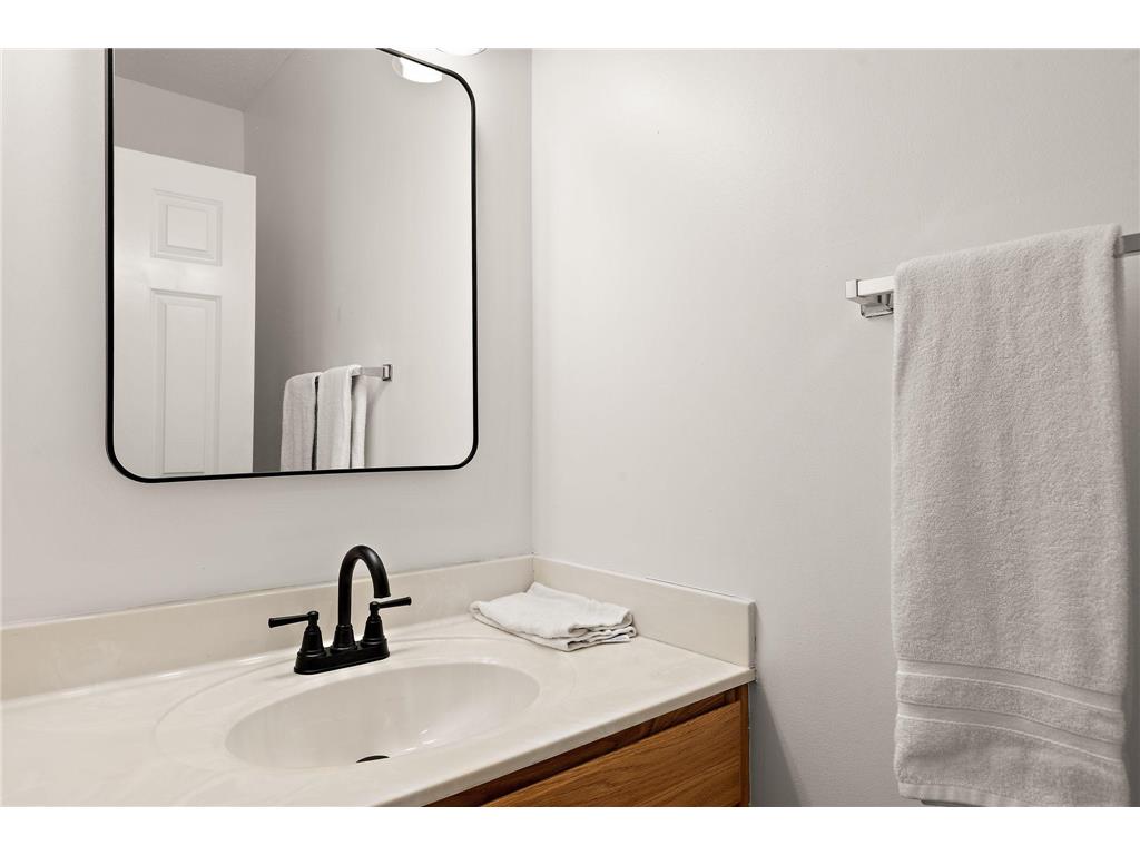 8727 N Bay Drive Chanhassen MN 55317 - Riley 7089453 image17