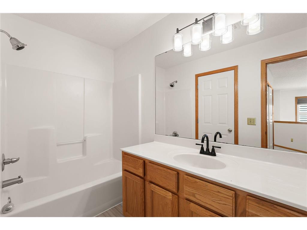 8727 N Bay Drive Chanhassen MN 55317 - Riley 7089453 image25