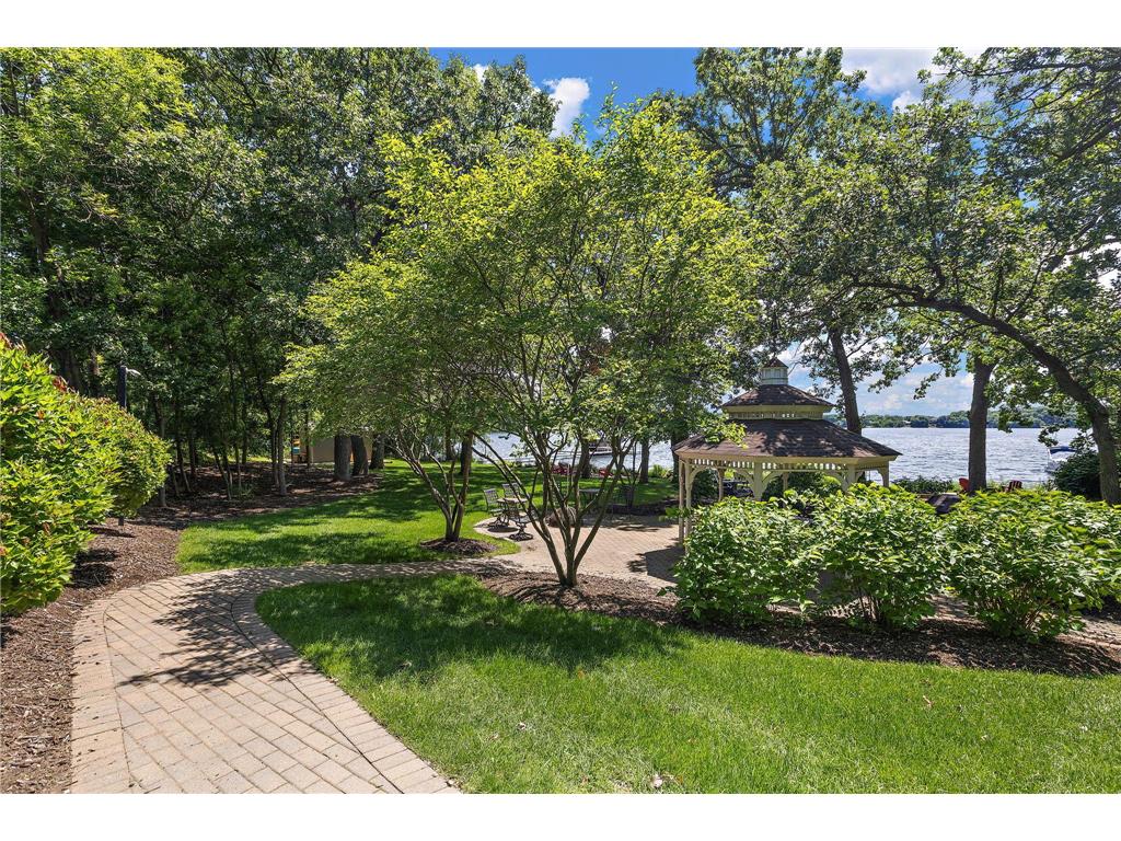 8727 N Bay Drive Chanhassen MN 55317 - Riley 7089453 image30