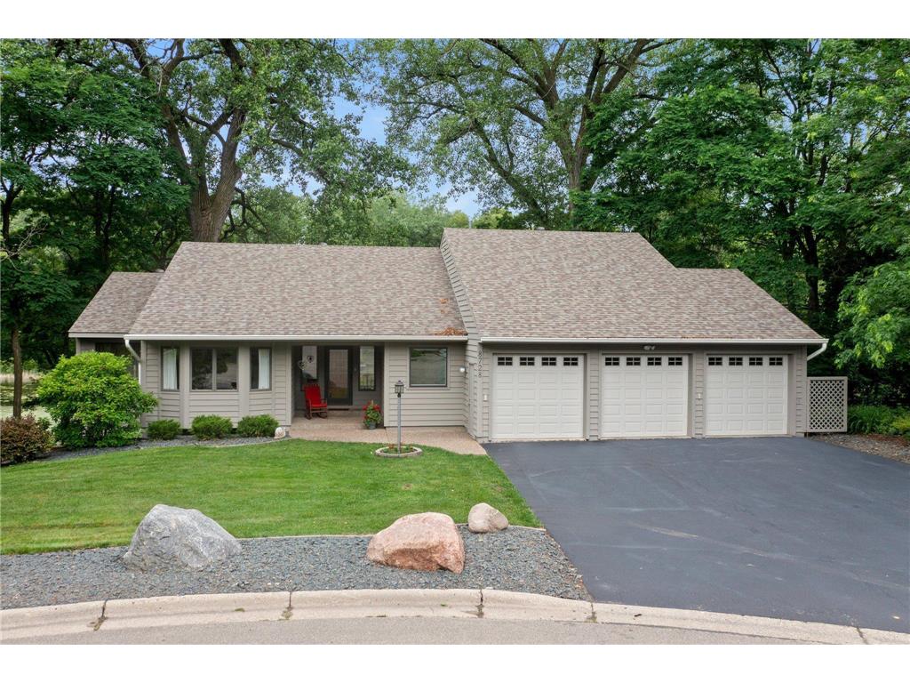 8728 Walton Pond Circle Bloomington MN 55438 6557265 image1