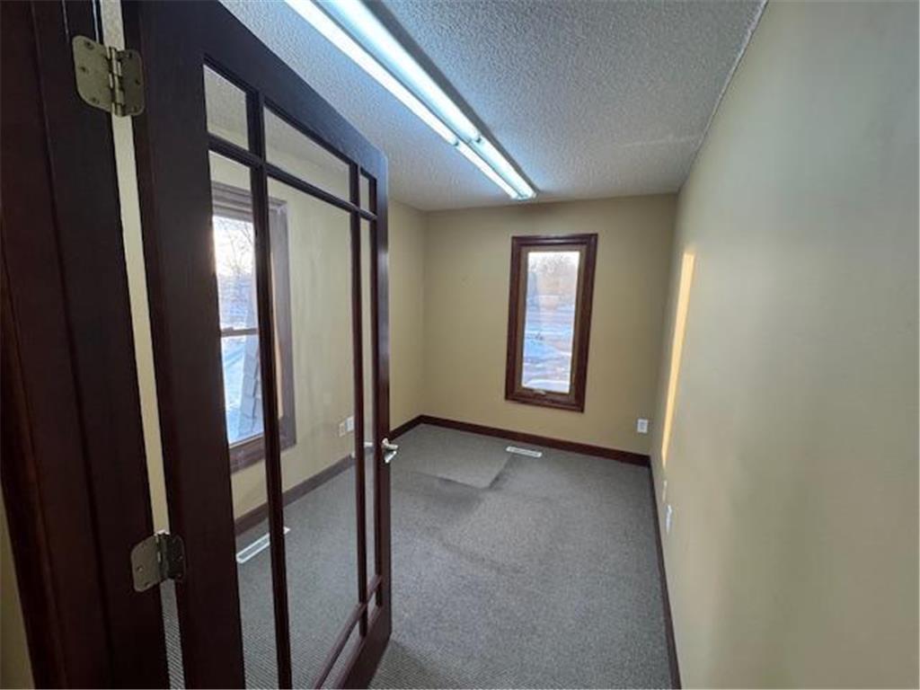 8729 Central Avenue NE Blaine MN 55434 6826062 image10