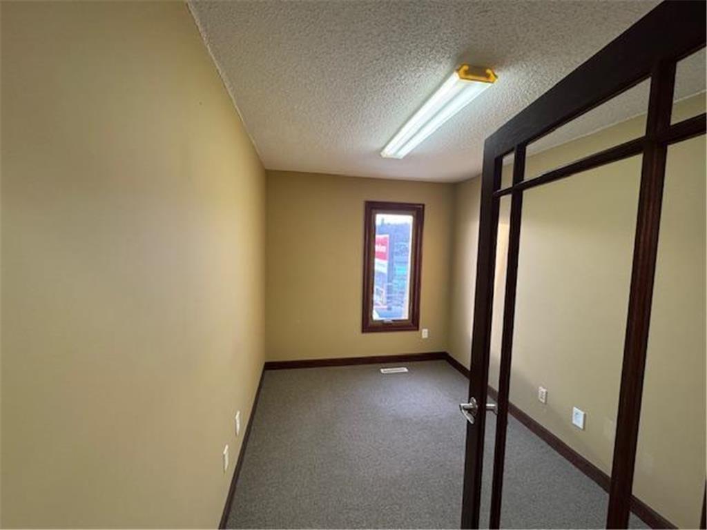 8729 Central Avenue NE Blaine MN 55434 6826062 image9
