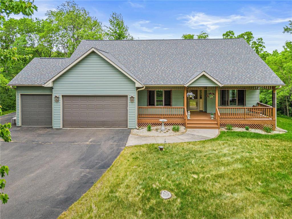 873 Alex Lane Hudson Twp WI 54016 6376554 image1