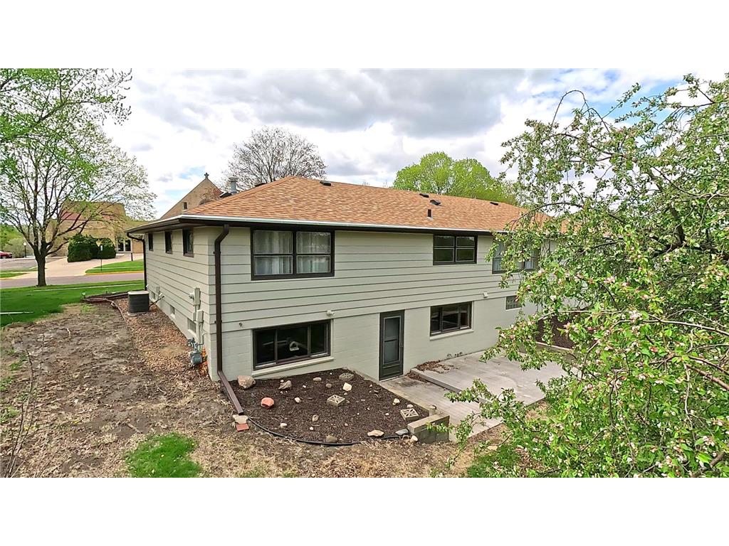 873 S Hampton Street Fairmont MN 56031 7065596 image38