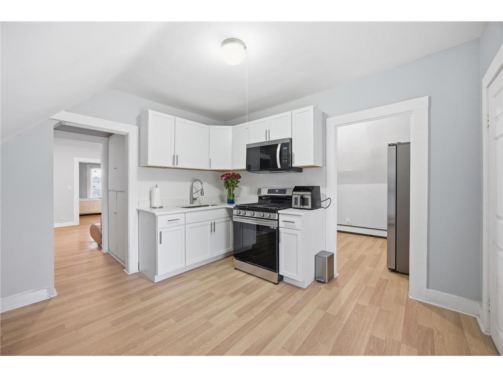 873 Sherburne Avenue Saint Paul MN 55104 7027886 image1