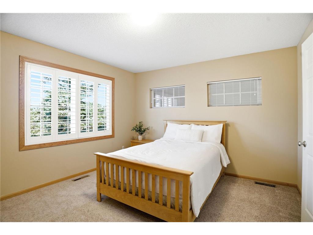 8731 Quarry Ridge Lane #F Woodbury MN 55125 7035313 image25