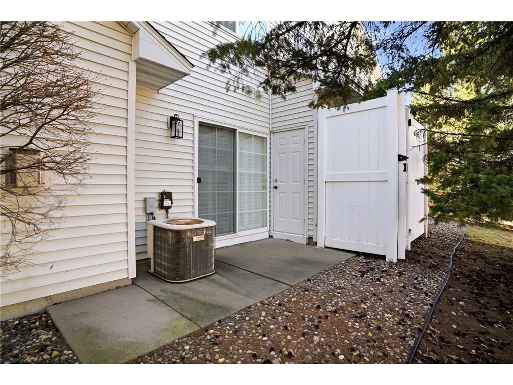 8731 Quarry Ridge Lane #F Woodbury MN 55125 7035313 image28
