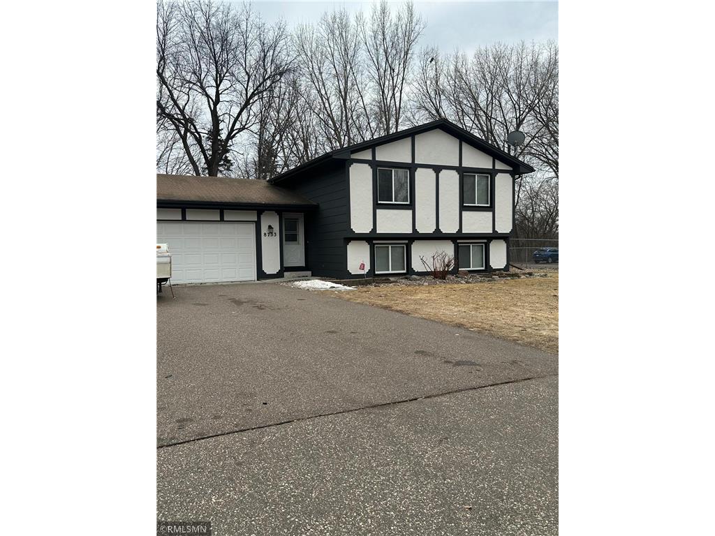 8733 64th Avenue N Brooklyn Park MN 55428 6678366 image1