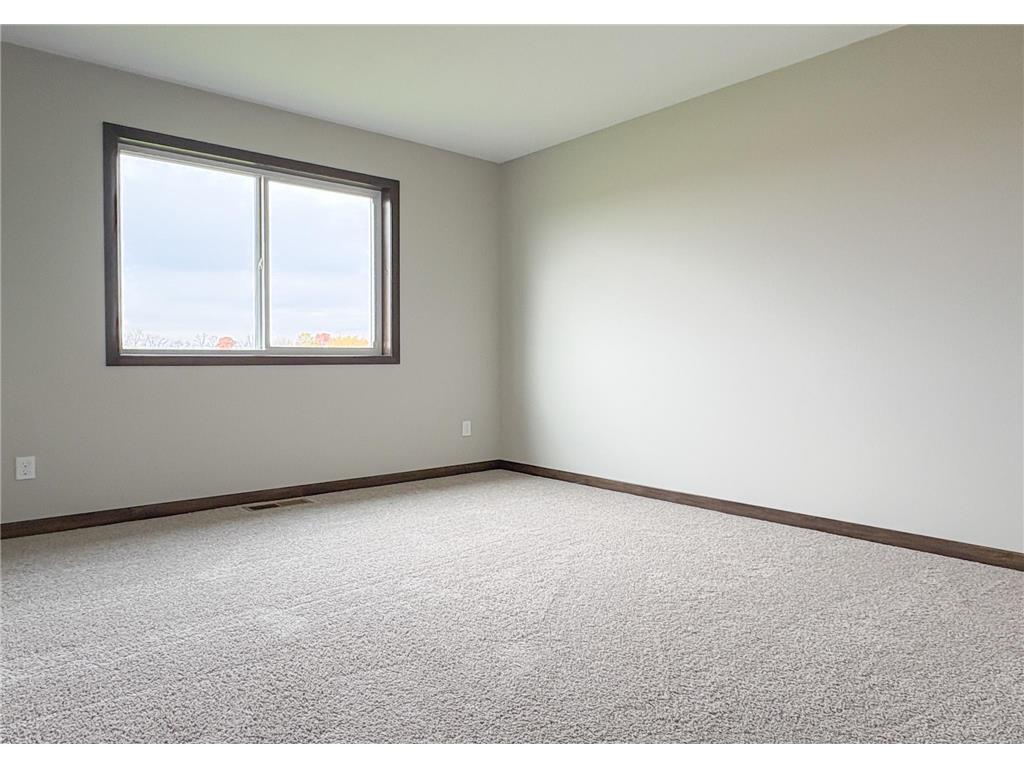 8733 90th Avenue Milaca MN 56353 7004591 image22