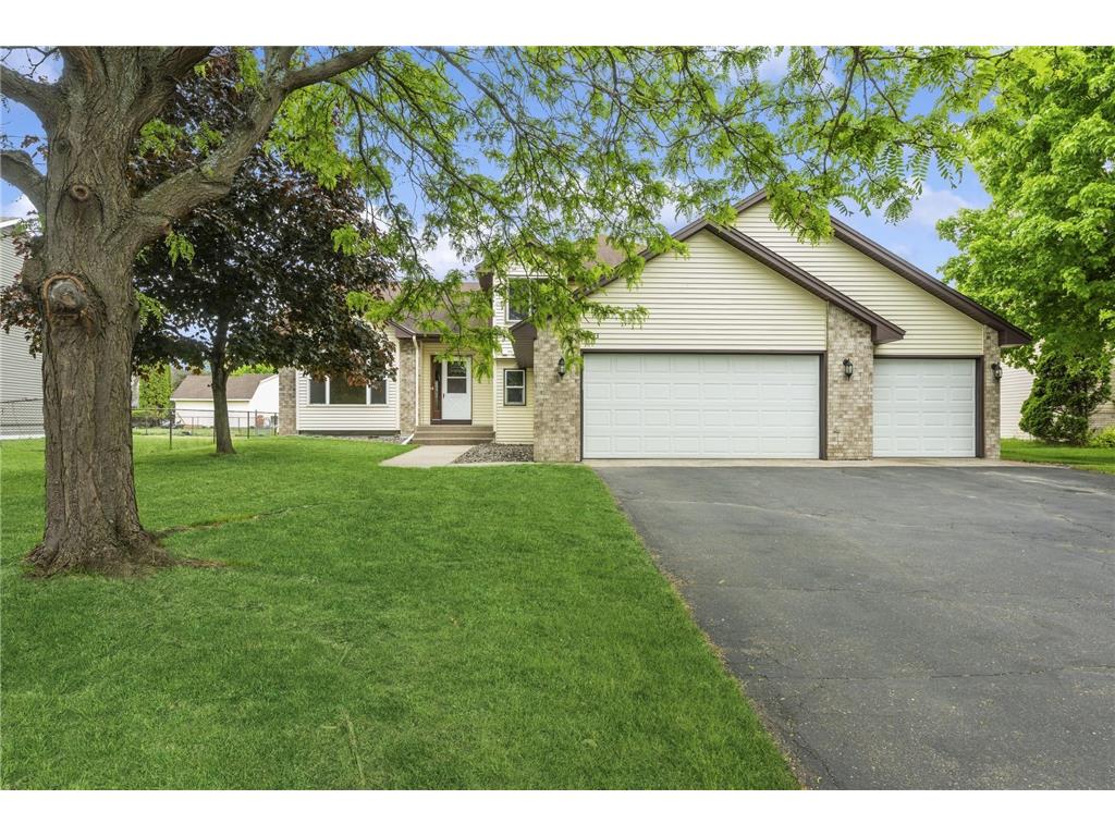 8733 Prestwick Parkway N Brooklyn Park MN 55443 6495170 image1