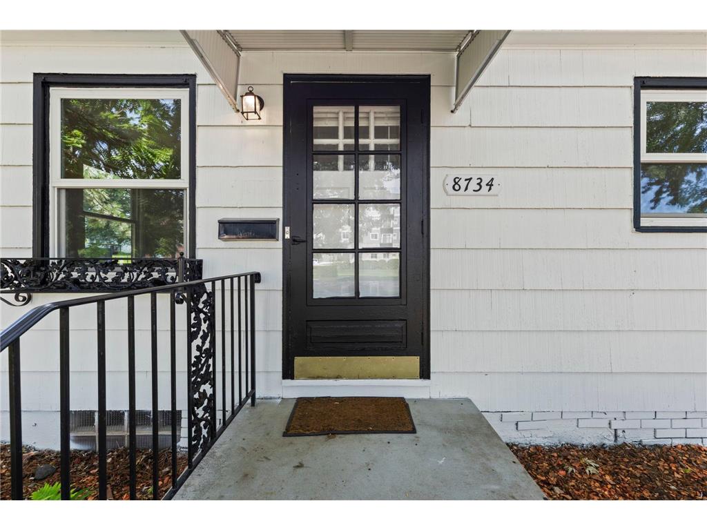 8734 Portland Avenue S Bloomington MN 55420 7100769 image2