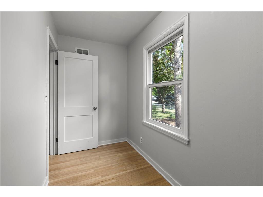 8734 Portland Avenue S Bloomington MN 55420 7100769 image23