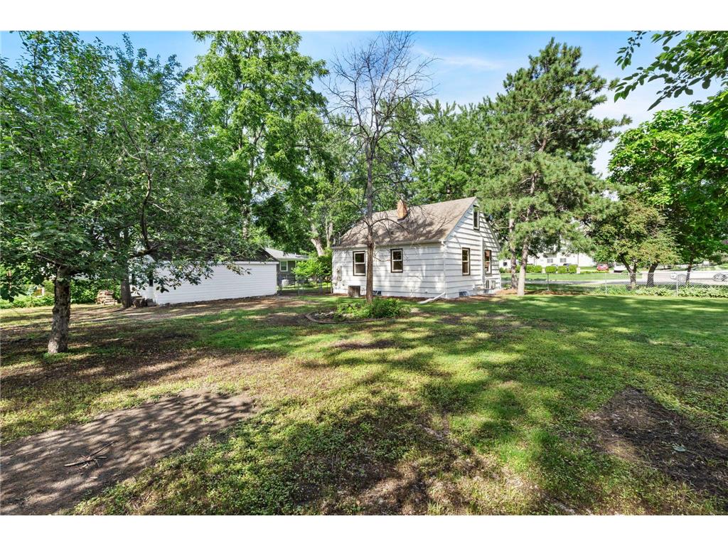 8734 Portland Avenue S Bloomington MN 55420 7100769 image39