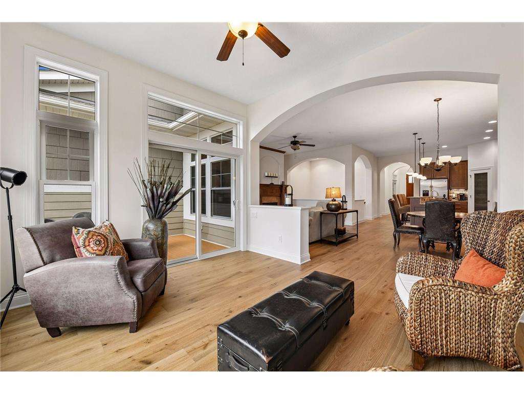 8736 Lake Riley Drive Chanhassen MN 55317 - Riley 7085976 image5