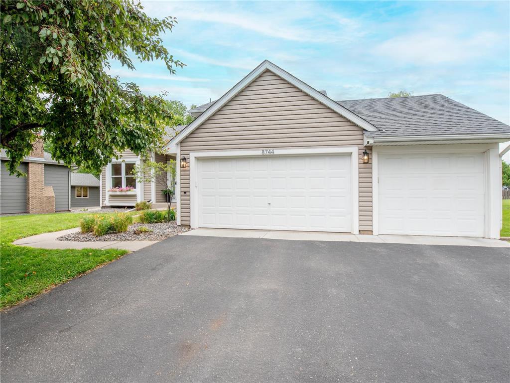 8744 Rosewood Lane N Maple Grove MN 55369 6751734 image1