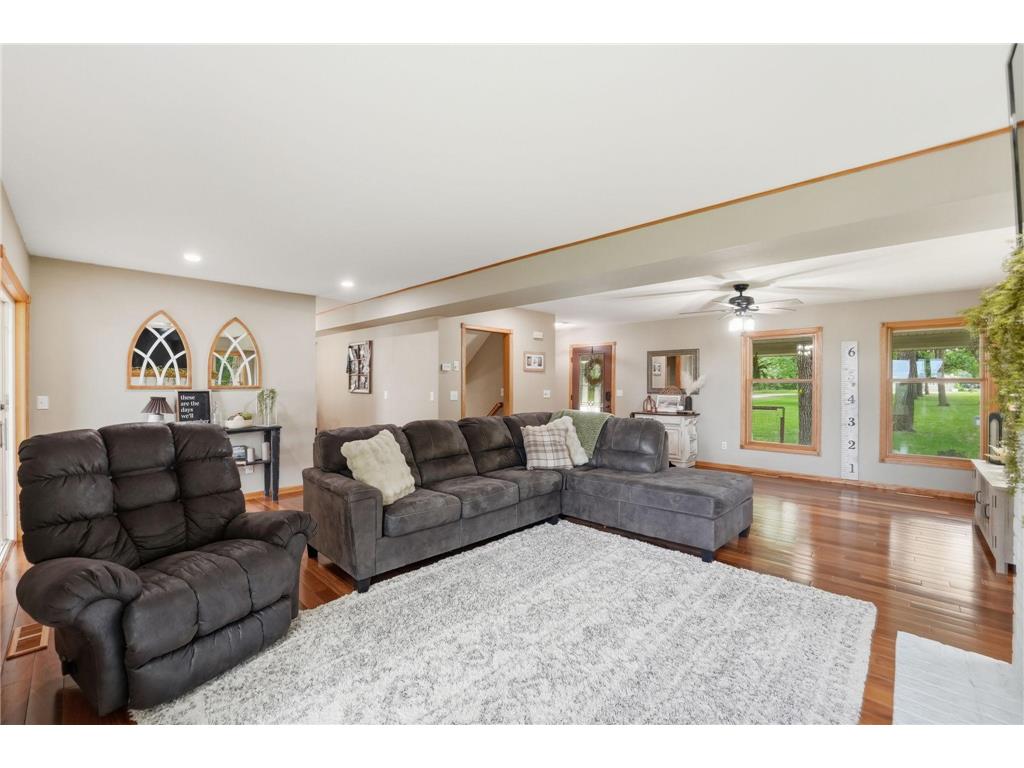 8746 Riverwood Circle N New London MN 56273 - Lake Monongalia 7083485 image22
