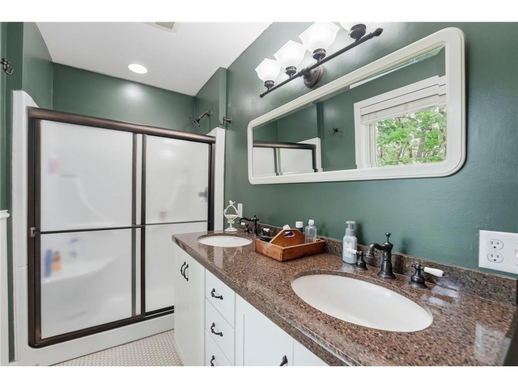 8746 Riverwood Circle N New London MN 56273 - Lake Monongalia 7083485 image41