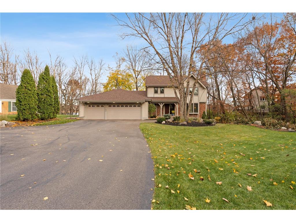 8747 Bentwood Drive Eden Prairie MN 55344 - Southwest Anderson 6812195 image1