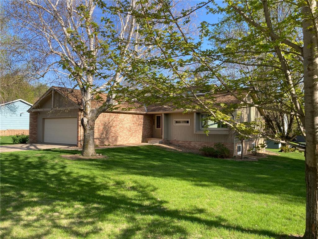 875 20th Street Windom MN 56101 6717950 image1