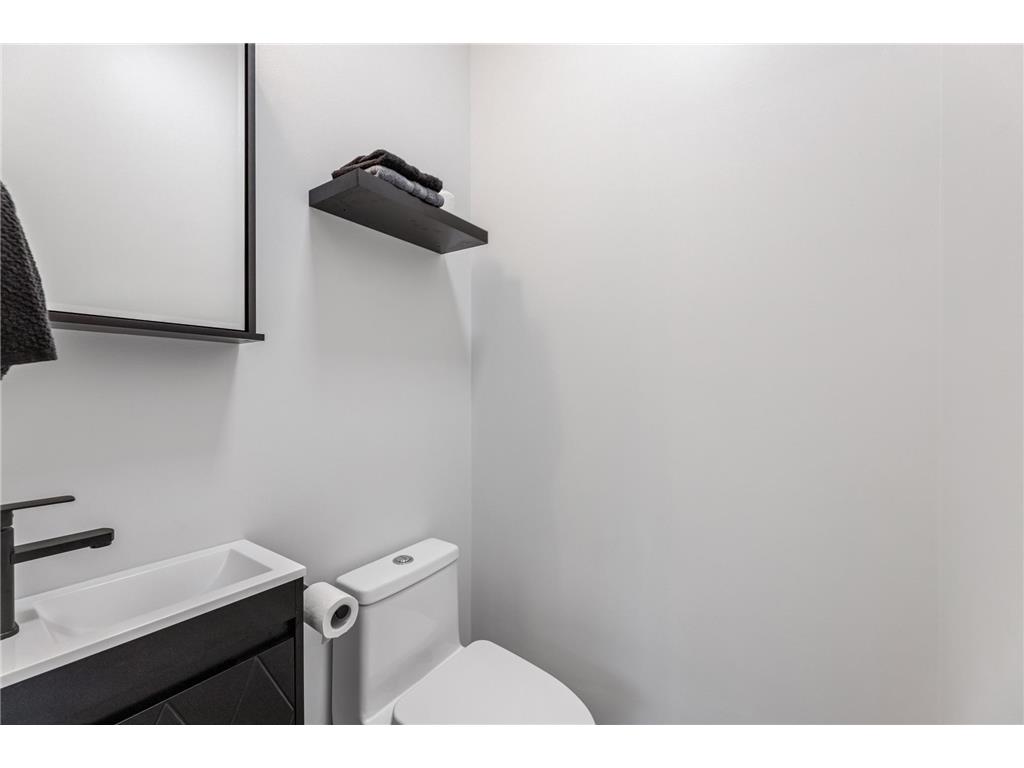 875 E King Street Winona MN 55987 7093952 image15